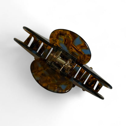 Claw Clip in Midnight Brown